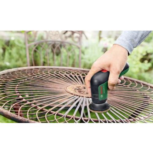 Aku čistiaca kefa BOSCH Universal Brush